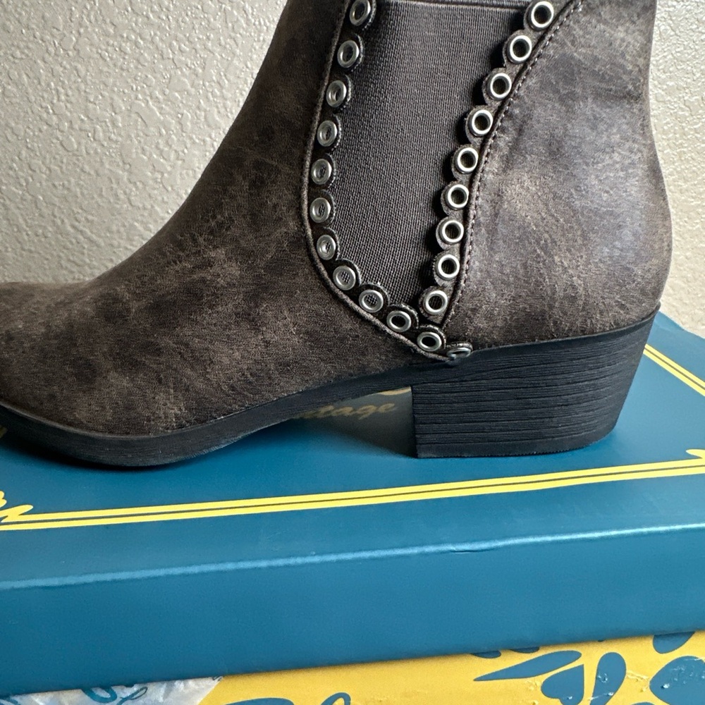 Sbicca Murphy Bootie Size 7.5